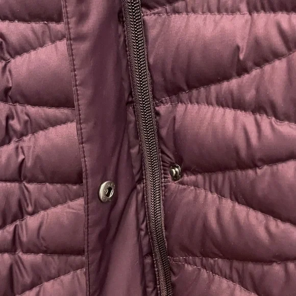 Duluth Trading Co Burgundy Jacket - Picture 5 of 7